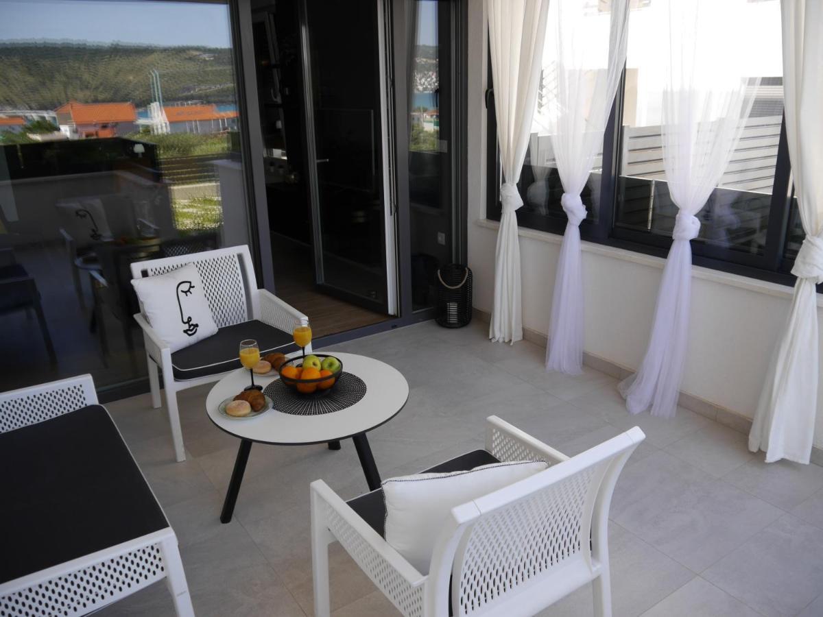 Apartment "Mon Ami" Traù Esterno foto