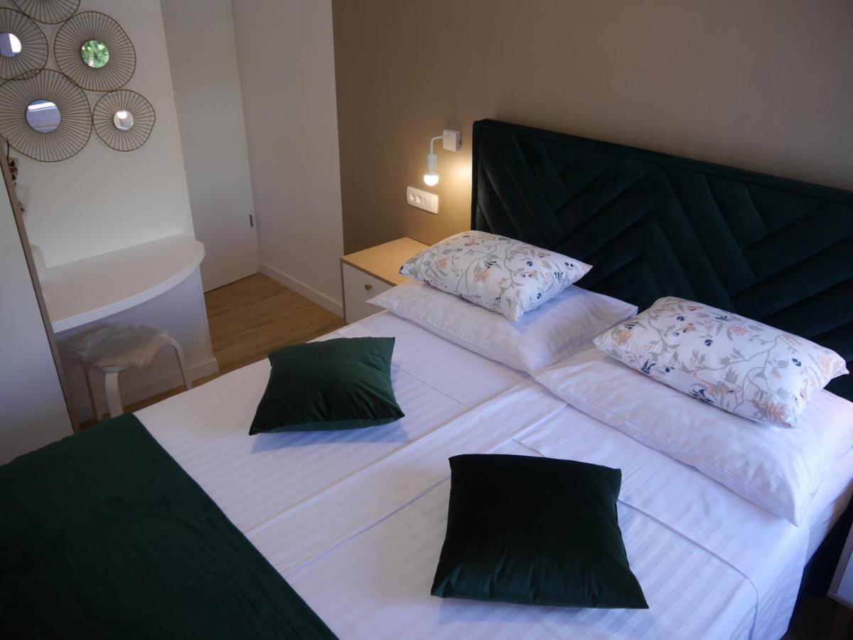 Apartment "Mon Ami" Traù Esterno foto