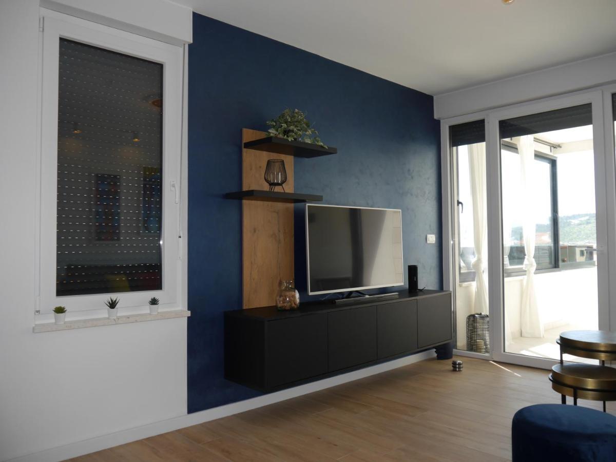 Apartment "Mon Ami" Traù Esterno foto